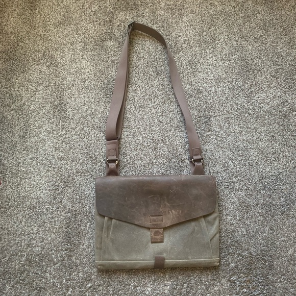 Waterfield Bags SfBags Messenger Bag Waxed Canvas Tin Cloth Leather Rare - Picture 1 of 8